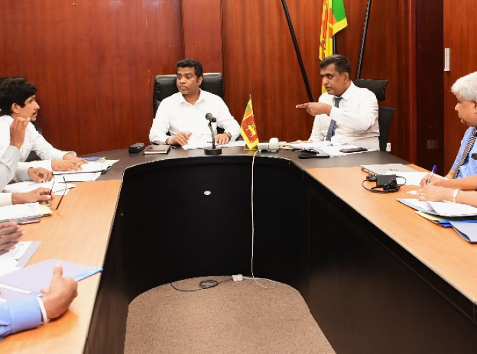 පරිපූරක වෛද්‍ය සේවාවේ ගැටළු කිහිපයට සෞඛ්‍ය හා ජනමාධ්‍ය අමාත්‍යවරයාගේ මැදිහත්වීමෙන් කඩිනම් විසඳුම්.